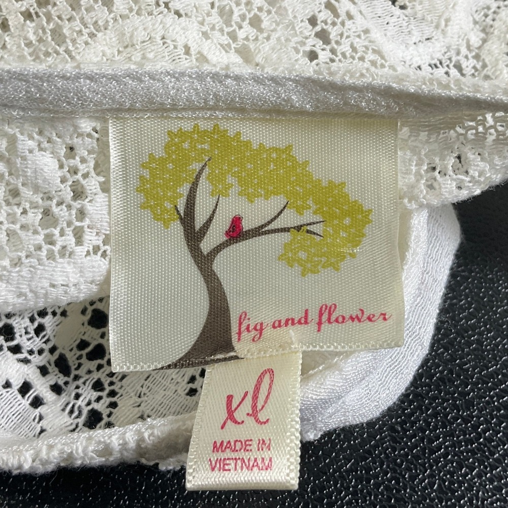 Fig & Flower White‎ Embroidered Paisley Lace Dainty Top Sz XL Lightweight Boho - Picture 4 of 10